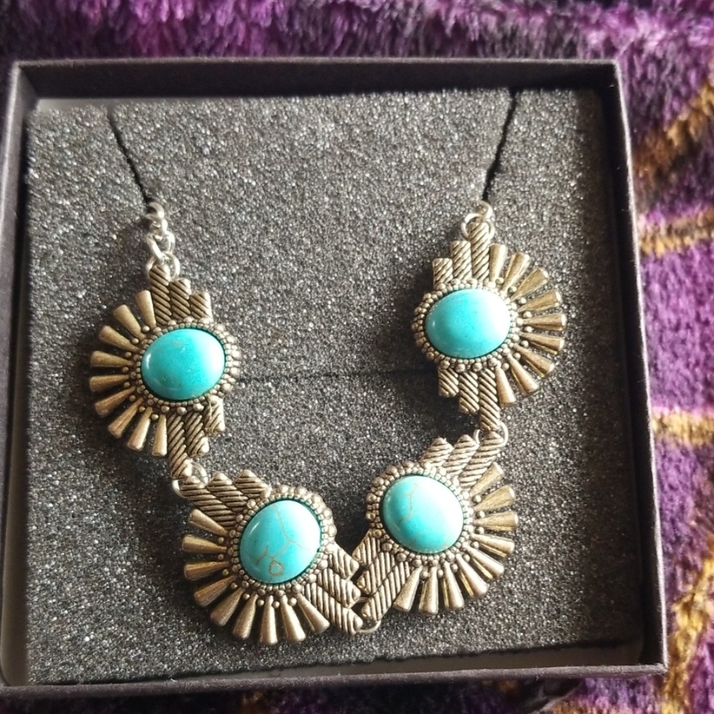 Turquoise bracelet and earrings
